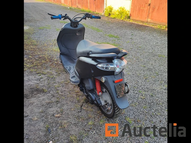 Motorfiets piaggio - afbeelding 7 van  10