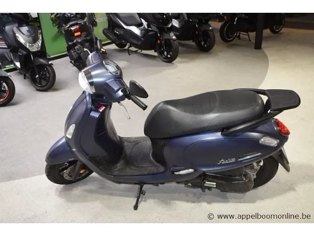 Motorfiets sym fiddle, 125cm³, 8,4kw, 1ste inschr 06/10/22, chassisnr lxmxgb302nxb31430, 2411km, kenteken i+ii, gelijkvormigheidsattest, 1sleutel - afbeelding 3 van  8