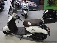 Motorfiets sym mio 100, 101cm³, 5,8kw,1ste inschr 20/11/14, 10568km, chassisnr rfghu10wyes0004041, kenteken i+ii, gelijkvormigheidsattest, 2 sleutels - afbeelding 1 van  9
