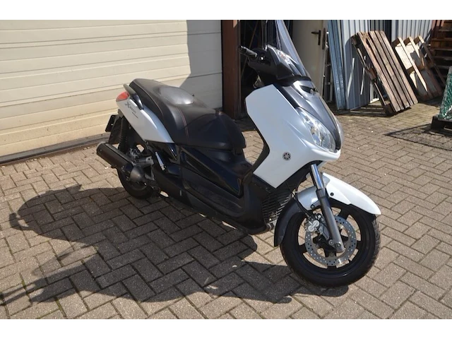 Motorfiets yamaha, type sg16, variant l, verise ii, ch.nr. vtlsg162000040323, bouwjaar 22/09/2008, met sleutel en boorddocumenten (2) - afbeelding 1 van  12