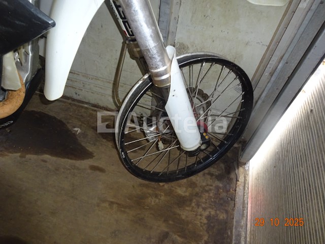 Motorfiets - afbeelding 4 van  10