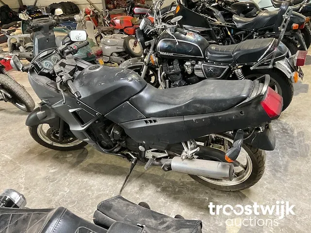 Motorfiets - afbeelding 3 van  8