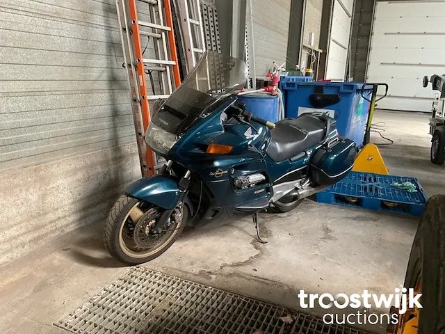 Motorfiets - afbeelding 1 van  11