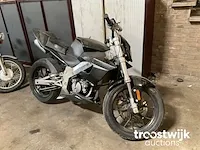 Motorfiets - afbeelding 2 van  9