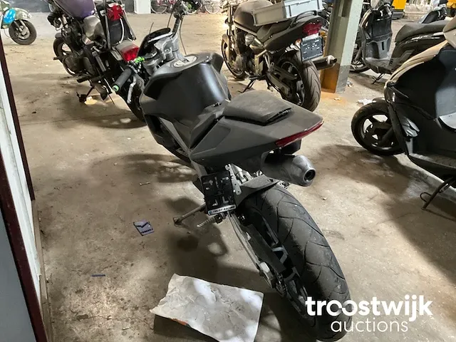 Motorfiets - afbeelding 4 van  9