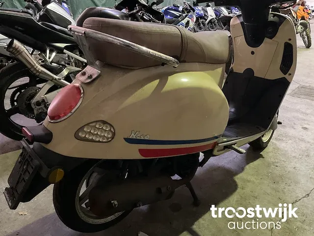 Motorfiets - afbeelding 2 van  10