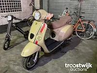 Motorfiets - afbeelding 1 van  10