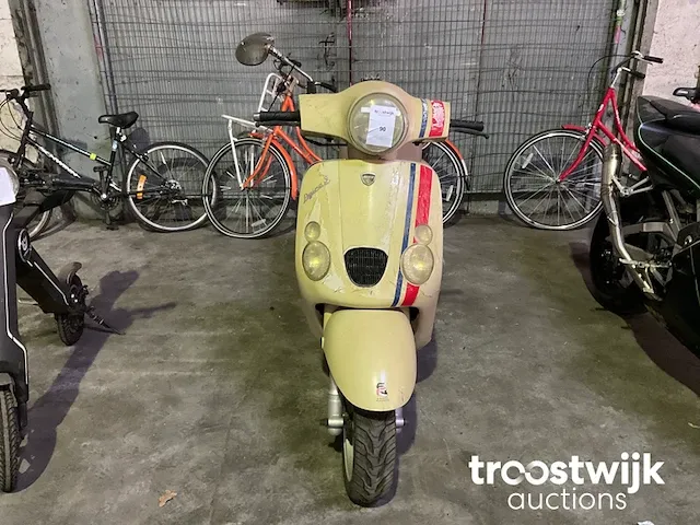 Motorfiets - afbeelding 3 van  10