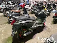 Motorfiets - afbeelding 3 van  8
