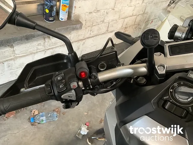 Motorfiets - afbeelding 15 van  15