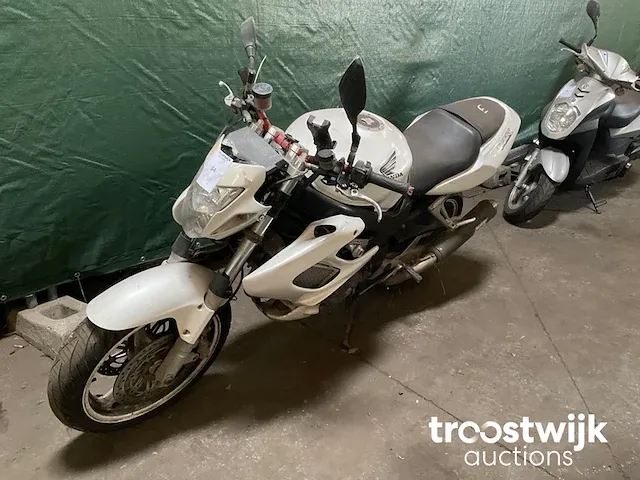 Motorfiets - afbeelding 2 van  7