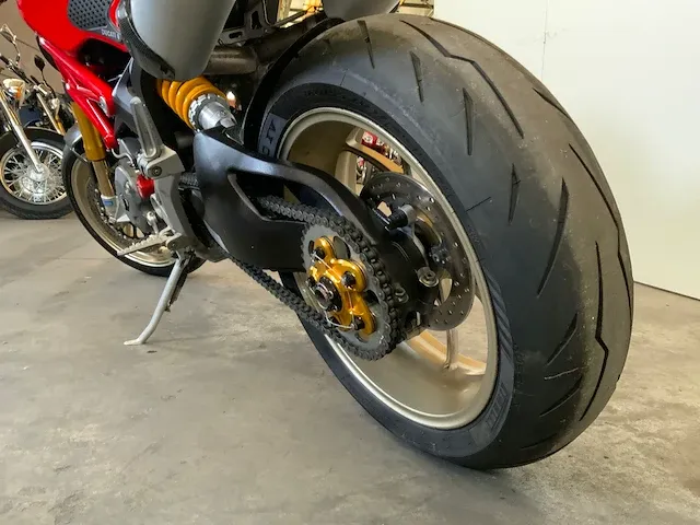 Motorfiets - afbeelding 6 van  18