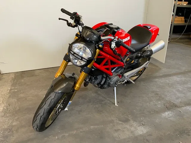 Motorfiets - afbeelding 1 van  18