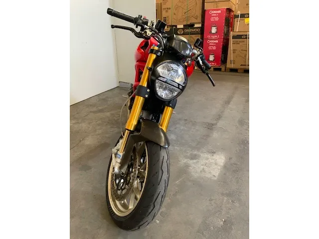 Motorfiets - afbeelding 11 van  18