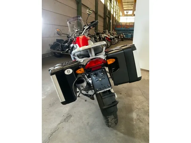 Motorfiets - afbeelding 14 van  17