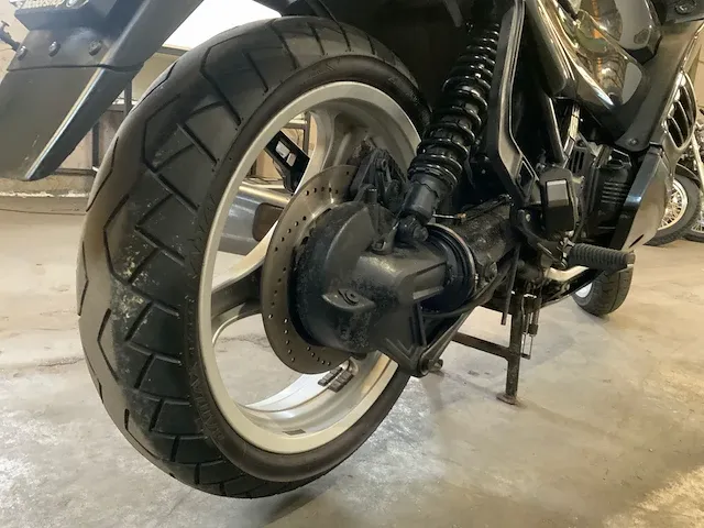 Motorfiets - afbeelding 6 van  18