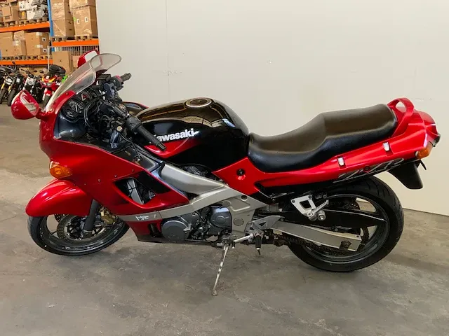 Motorfiets - afbeelding 17 van  18