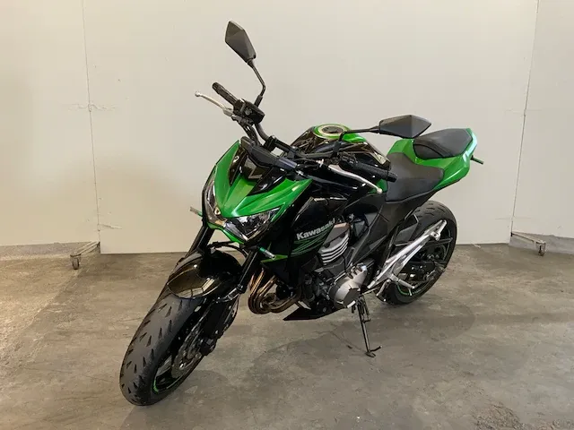 Motorfiets - afbeelding 1 van  18
