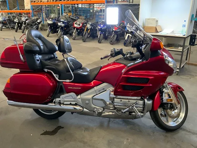 Motorfiets - afbeelding 15 van  20