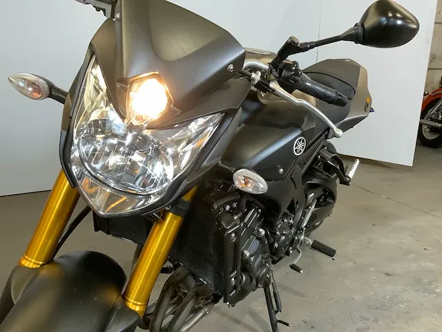 Motorfiets - afbeelding 10 van  19