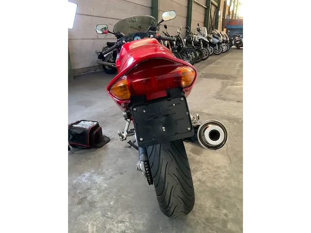 Motorfiets - afbeelding 15 van  18