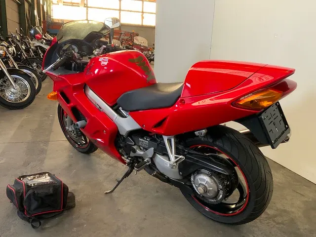 Motorfiets - afbeelding 16 van  18