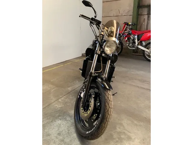 Motorfiets - afbeelding 12 van  20