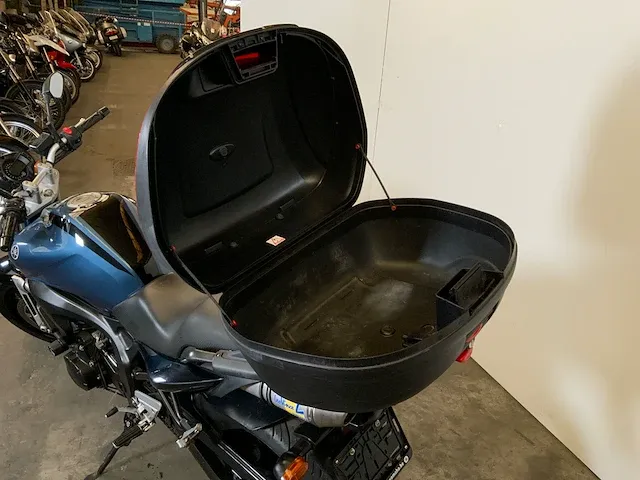 Motorfiets - afbeelding 10 van  19