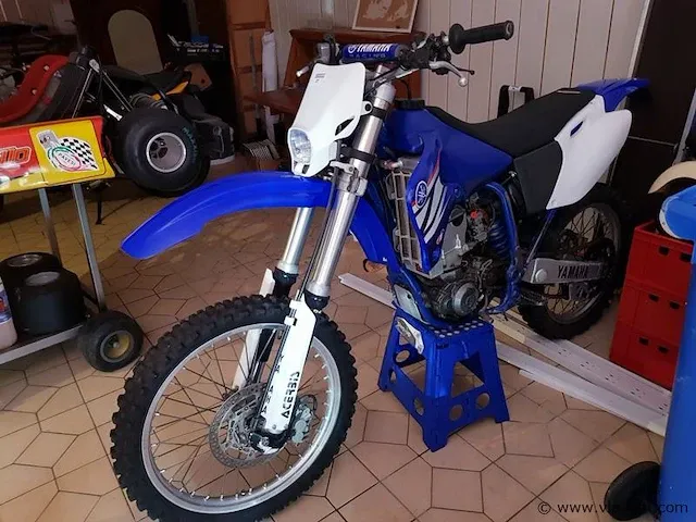 Motorfiets - afbeelding 2 van  4