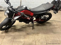 Motorfiets - afbeelding 3 van  4