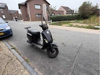 Motorised scooter - afbeelding 1 van  10