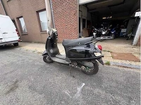 Motorised scooter - afbeelding 9 van  10