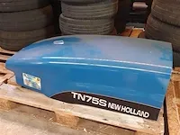 Motorkap new holland tn75s - afbeelding 1 van  8