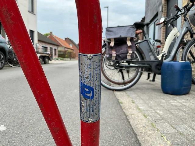 Motorsteun - afbeelding 2 van  3