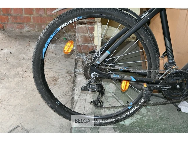 Mountainbike b-twin - afbeelding 2 van  3