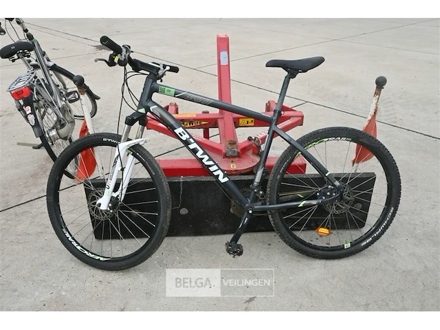 Mountainbike b-twin - afbeelding 1 van  3