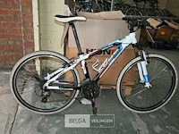 Mountainbike cube - afbeelding 1 van  4