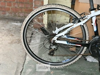 Mountainbike cube - afbeelding 2 van  4