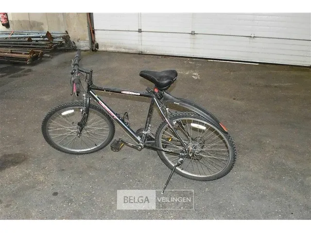 Mountainbike giant gsr 100 zwart/rood - afbeelding 1 van  2
