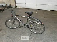 Mountainbike giant gsr 100 zwart/rood - afbeelding 1 van  2