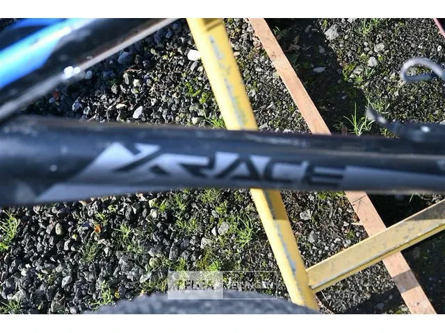 Mountainbike xrace - afbeelding 3 van  3