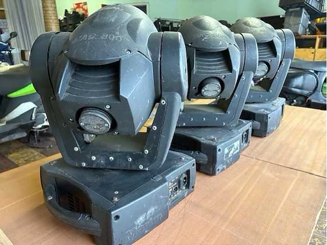 Moving head (3x) - afbeelding 4 van  10