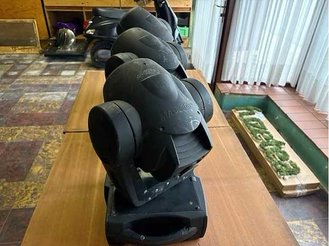Moving head (3x) - afbeelding 8 van  10