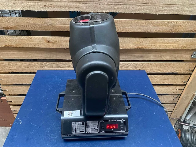 Moving head future light, type mh-660 - afbeelding 1 van  8
