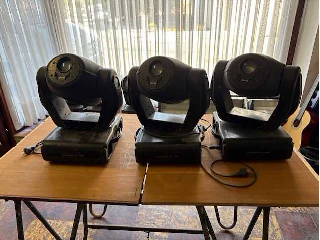 Movitec - moving head (3x) - afbeelding 3 van  7
