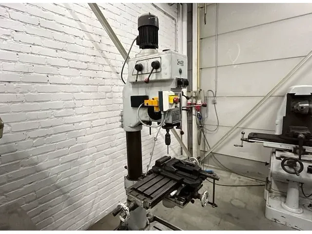 Mugui m-35-a kolomboormachine - afbeelding 1 van  9