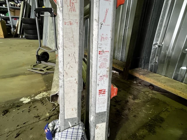 Multifunctionele vouwladder little giant - afbeelding 4 van  5
