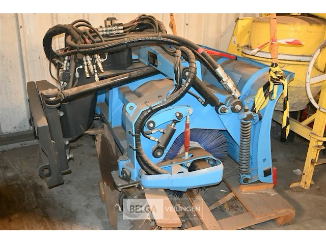 Multihog met wave weed control opbouw - afbeelding 3 van  22