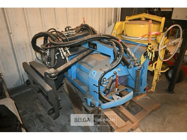 Multihog met wave weed control opbouw - afbeelding 4 van  22