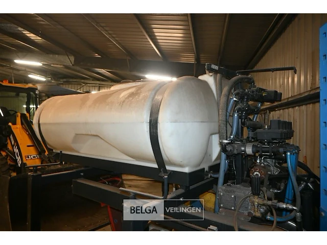 Multihog met wave weed control opbouw - afbeelding 8 van  22